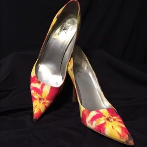 Worthington Multi-color heels